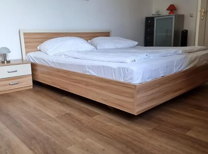 Haus Adelaide 아파트 *